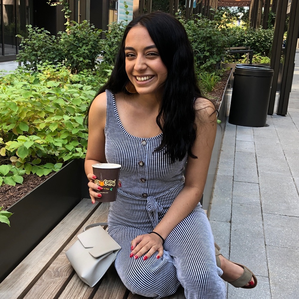 Meet your Posher, Jazmine